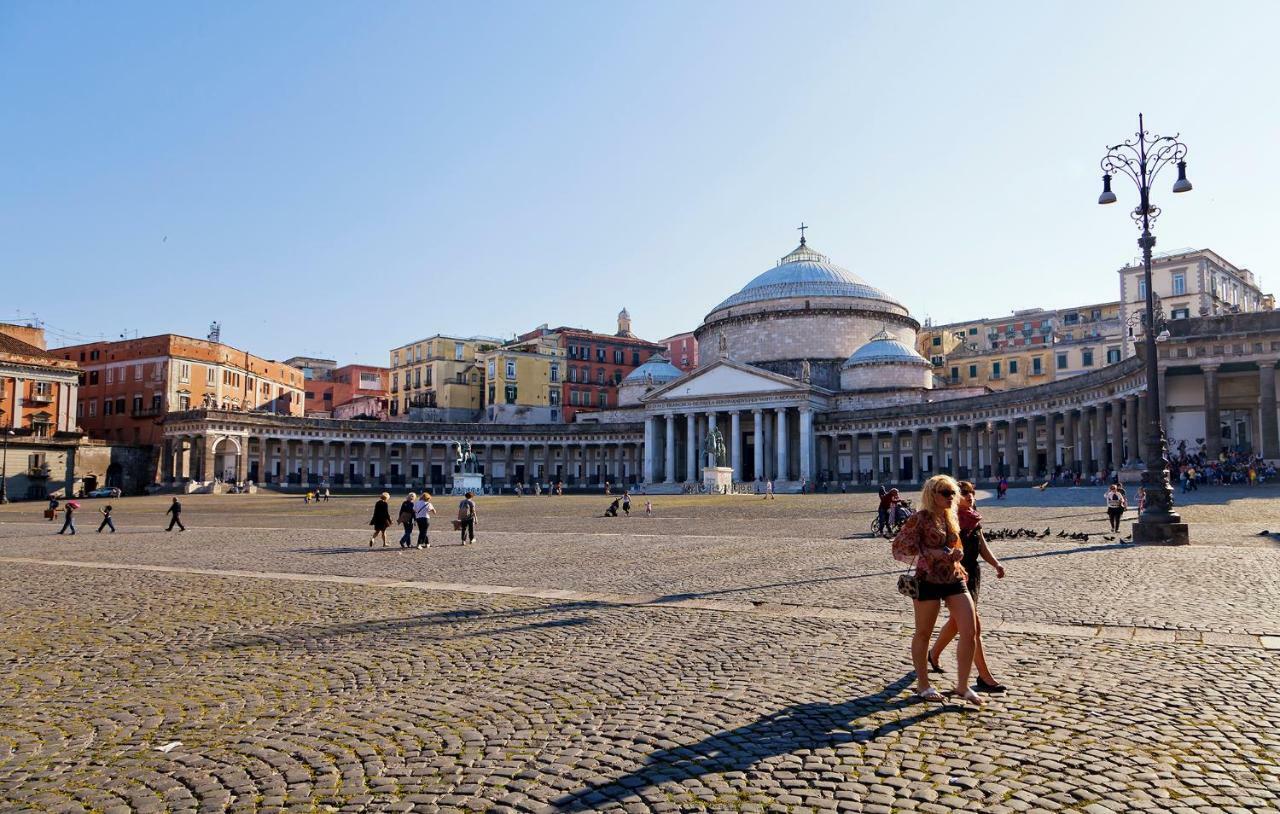 Be Italian Flat Piazza Bovio 22 Hotel Naples Exterior photo